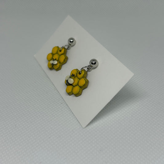 Honeycomb & Sculpted Bee Dangle Earrings