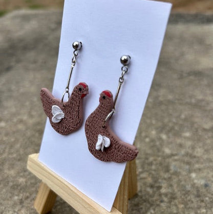 Chicken Earrings with Detailed Wings – Cute Farm Animal Jewelry, Fun Animal Earrings